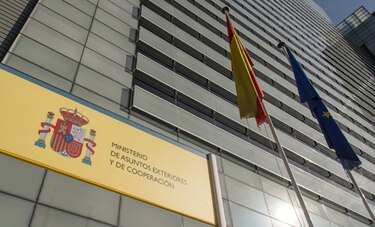 España pide la detención de un panameño acusado del desfalco de $5 millones