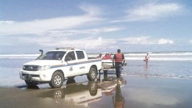 Recuperan cuerpo de menor en playa