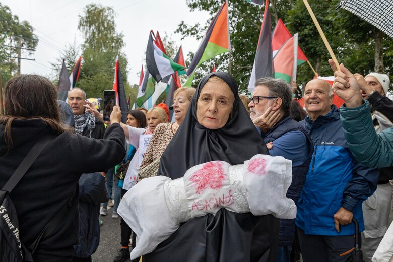 Protestas contra Israel durante la Vuelta Ciclista inflaman el debate político en España