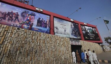Mueren 12 cristianos por intoxicación de alcohol durante fiestas navideñas en Pakistán