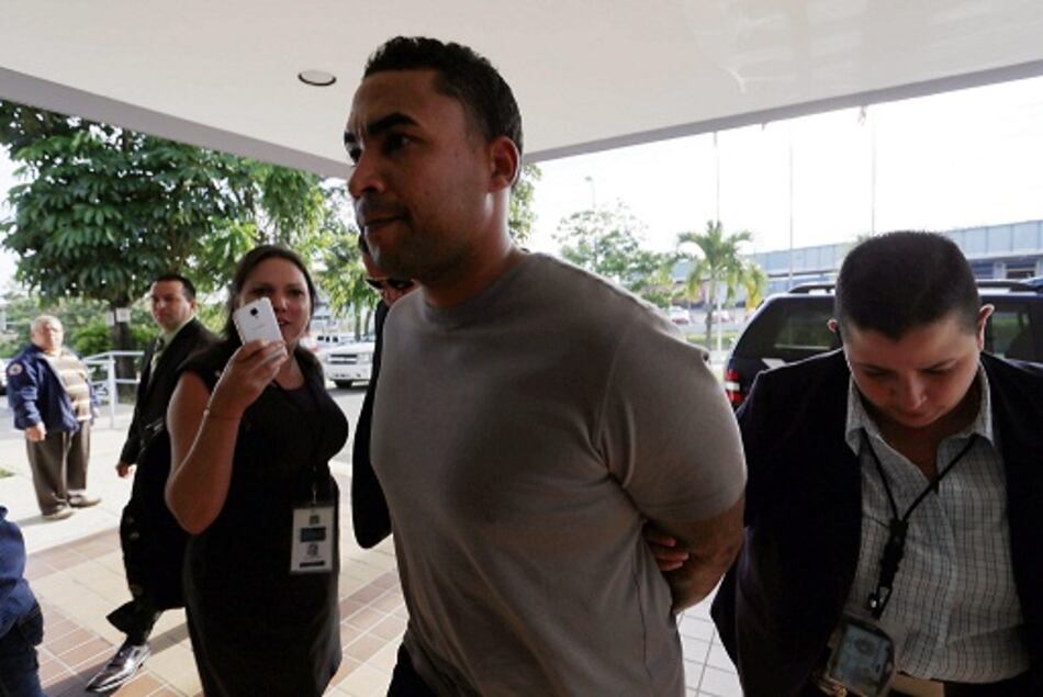Don Omar sale en libertad tras arresto, con fianza y grillete electrónico