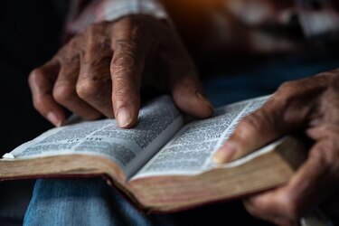 La ‘Biblia de los esclavos’, la curiosa edición de la Iglesia anglicana para evitar una rebelión en sus colonias de América y el Caribe (y de la que solo quedan algunas copias)