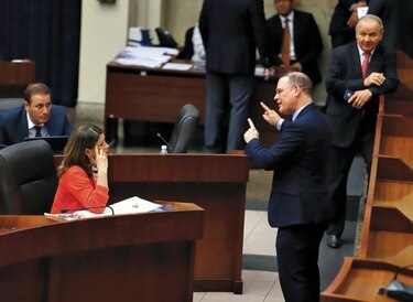 El primer día de la nueva Comisión de Credenciales