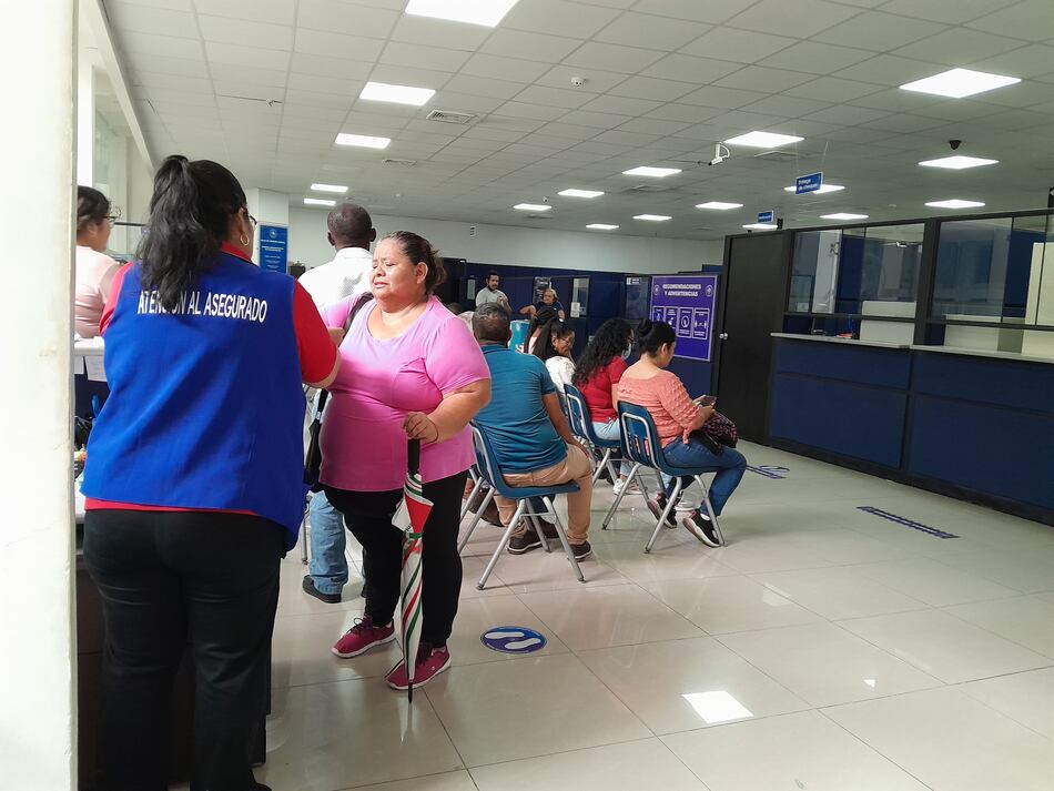 ‘No hay sistema’, la respuesta que reciben los usuarios que acuden a la CSS