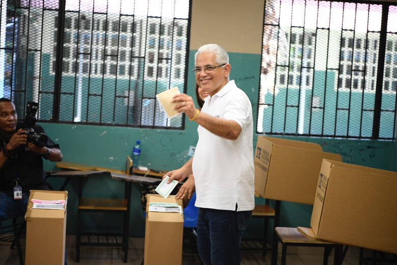 Panameñistas confirman a Blandón como candidato presidencial; votó el 45% de los adherentes