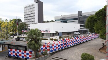 Cuestionan a la Asamblea por estrategia de escudarse con la bandera