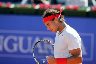 Nadal bate a francés Paire y avanza a cuartos de final en Barcelona