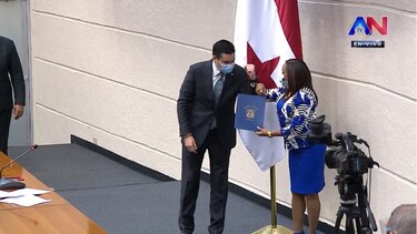 Vicepresidente Carrizo presenta en la Asamblea proyecto para bajar salarios a altos funcionarios