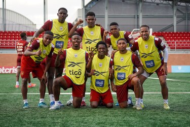 Panamá completa su último entrenamiento antes de viajar a Bolivia