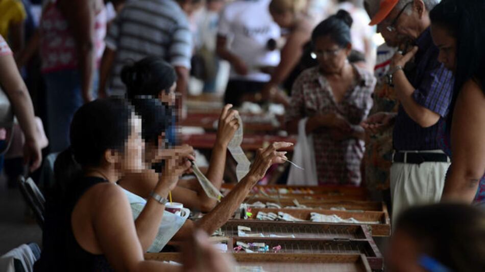 Sancionan a unos 50 billeteros por 'malas prácticas' en la venta de lotería oficial