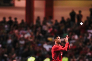 Portugal inicia su ruta hacia el título frente a una selección que vuelve después de 52 años