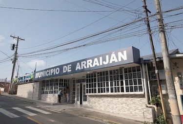 Alcaldesa Stefany Peñalba pide disculpas y modificará decreto que restringía ladridos de perros en Arraiján