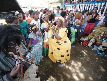 Entre congos y diablos