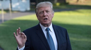 Presidente Trump firma nuevas restricciones migratorias para 8 países