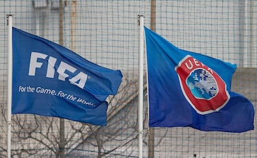 La Eurocopa femenina 2025 estrenará fuera de juego semiautomático para asistir al VAR