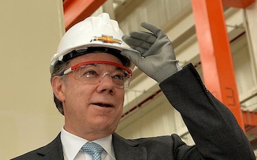Presidente Santos alcanza los dos millones de seguidores en Twitter