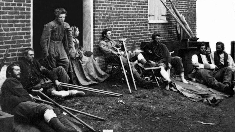 Qué fueron las ‘leyes feas’, las normas con las que Estados Unidos penalizó la ‘fealdad’ y persiguió a los pobres y a los discapacitados