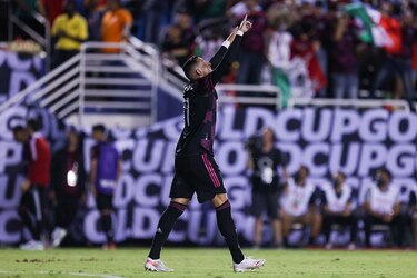 El Salvador clasifica y México alza la voz en la Copa Oro