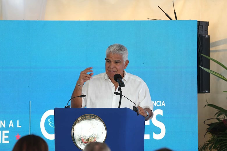 Presidente Mulino pide al director del Idaan una purga en la entidad