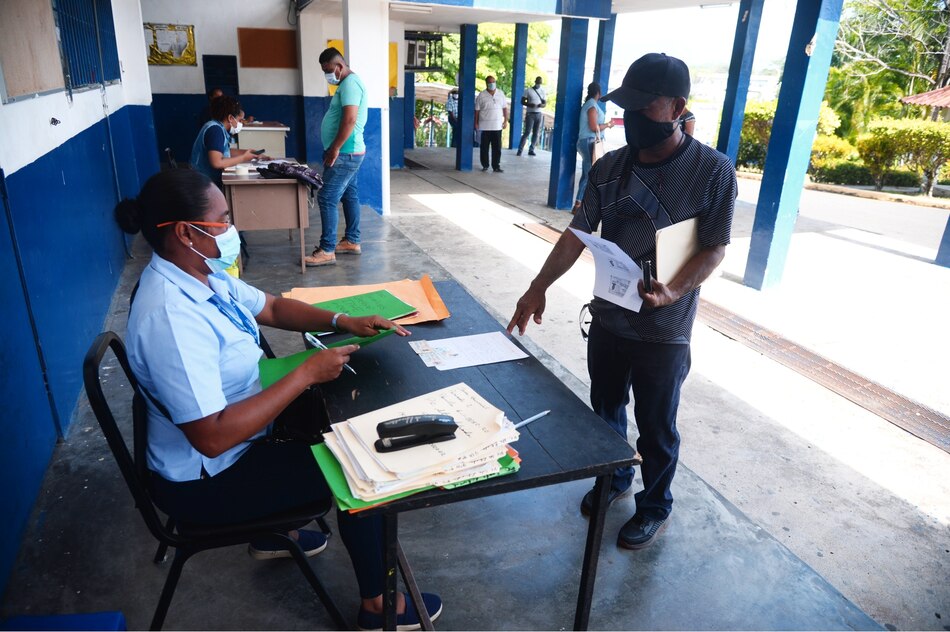 Ifarhu publica calendario de entrega de documentos para pago de becas escolares
