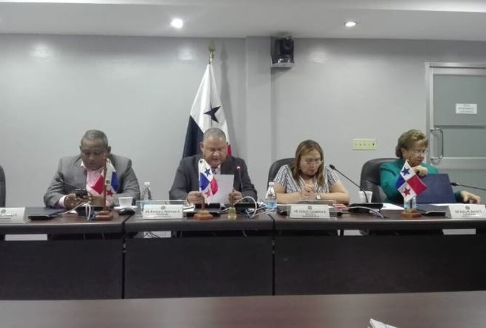 El MEF evalúa ajustes al presupuesto de 2019