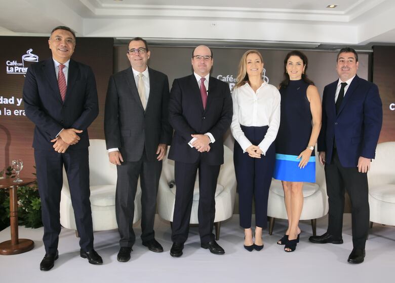 Café con La Prensa aborda cómo la conectividad impulsa la competitividad en la era digital