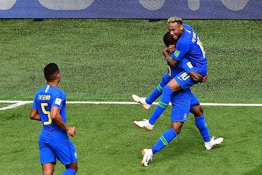 Brasil elimina a Costa Rica en el descuento y se acerca a octavos