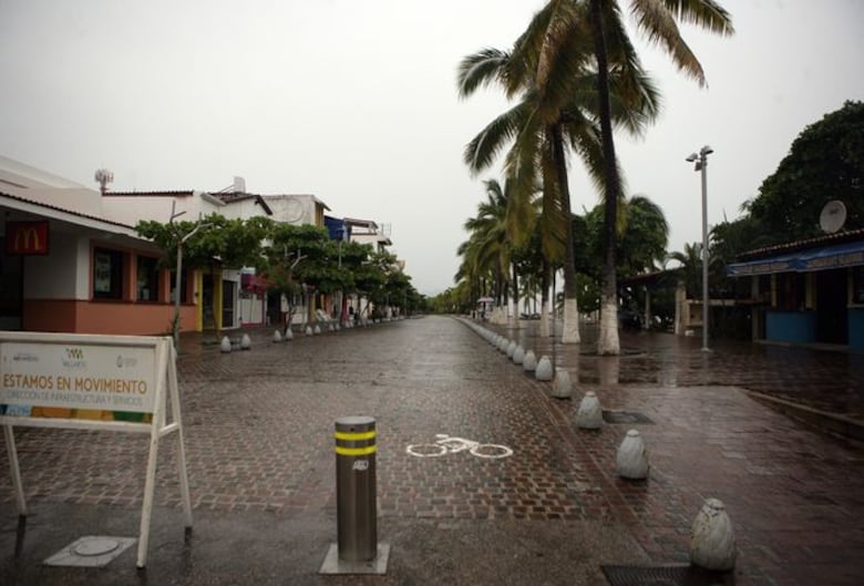 México: El ojo del huracán Patricia toca tierra en el estado de Jalisco