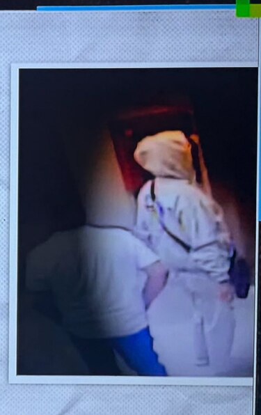 El presidente de Perú se disculpa por acudir encapuchado a reunión con empresario chino