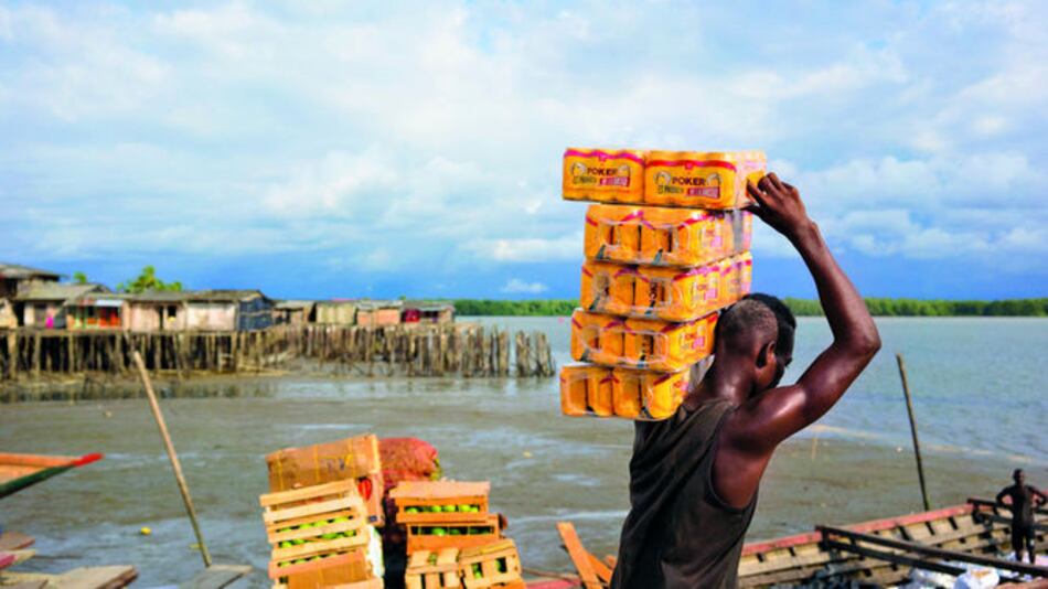 Chile redujo pobreza a 11.7% en 2015