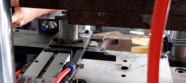 Ubican máquina para la elaboración de ‘martinellis’ falsos en Altos de Tocumen