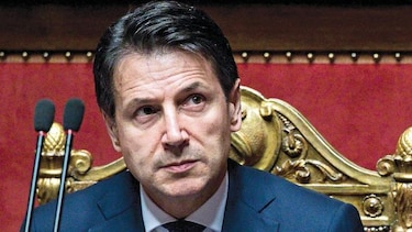 Bonos italianos caen tras discurso de Conte