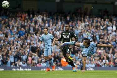 Agüero anota cuatro goles en triunfo del Manchester City