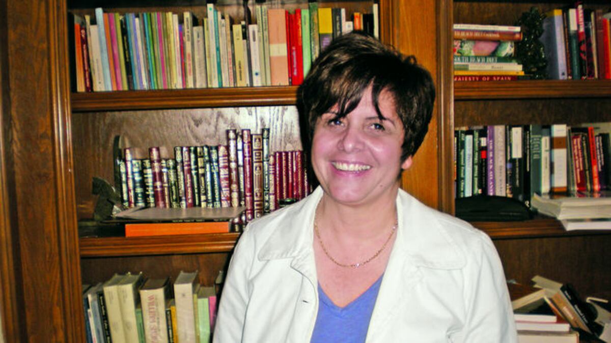 La profesora Fátima R. Nogueira ofrecerá una charla en Panamá sobre la novela ‘El Ahogado’, de Tristán Solarte. LA PRENSA\Archivo