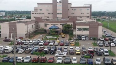 Reanudan servicios en el hospital Irma de Lourdes Tzanetatos