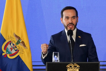 Abelardo de la Espriella levanta la suspensión general para que los colombianos puedan portar armas