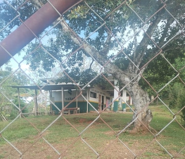 Vandalizan puesto de salud y roban alimentos en la comarca Ngäbe Buglé