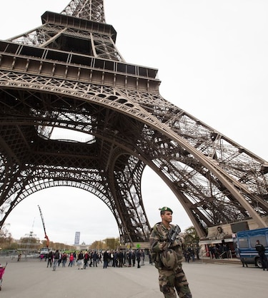 La torre Eiffel fue cerrada otra vez por seguridad