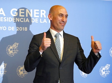 Luis Rubiales, presidente del fútbol español, dimitirá tras el beso forzado a una jugadora
