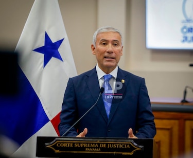 Arrocha le pregunta al Tribunal Electoral quién decidió que Mulino debía ser candidato presidencial