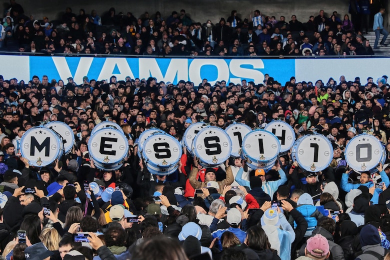 Lágrimas, amor y goles: la despedida soñada de Messi de su público en Buenos Aires