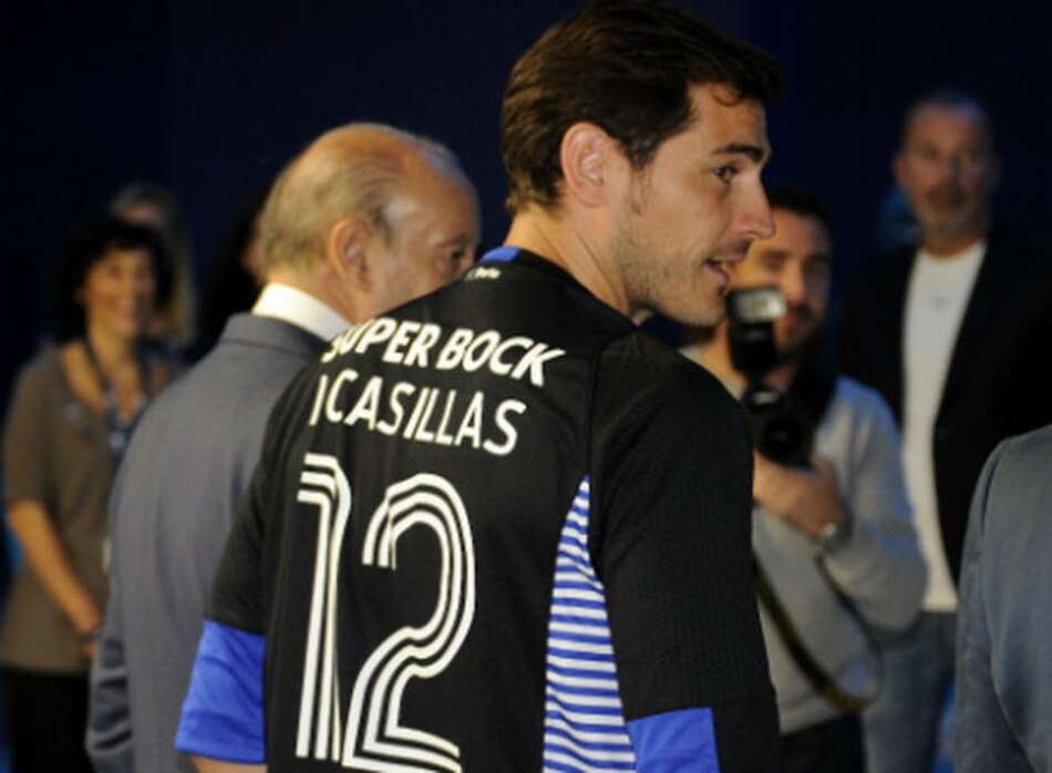 Casillas tiene su primera experiencia como figura del Porto