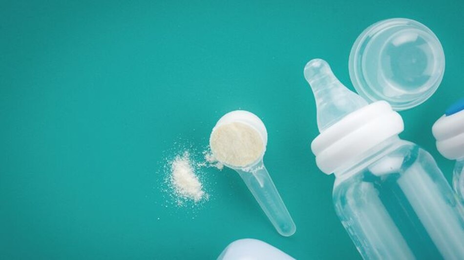 Consternación de padres en Estados Unidos por escasez de leche en polvo para bebés