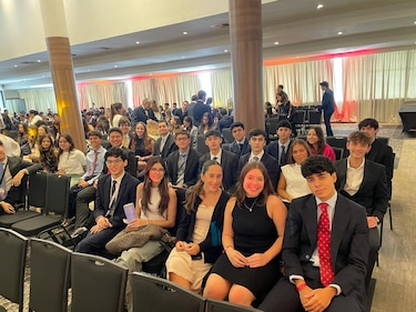 Estudiantes de 12 países debaten en Panamá, en Hacia Democracy