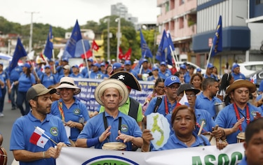 Grupos sindicales marcharon en rechazo a las reformas de la CSS