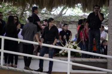 Lloran la muerte de Joan Sebastian en Guerrero