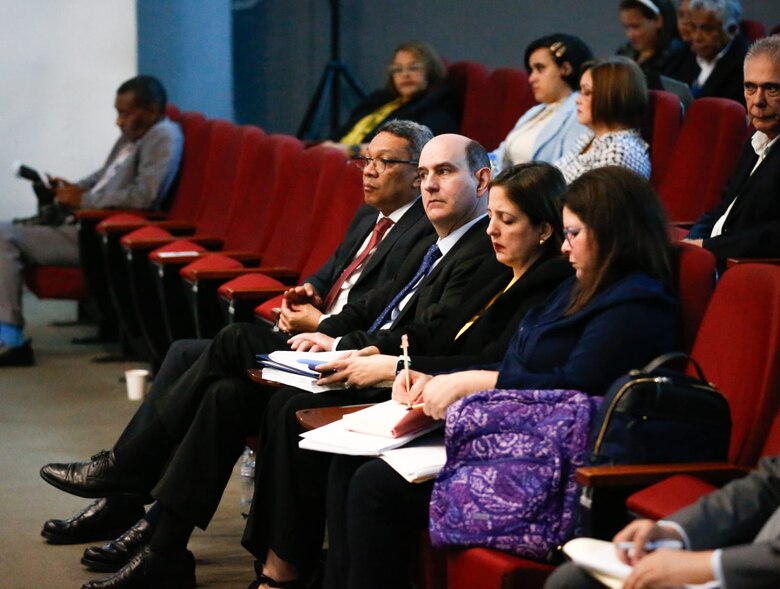 Aumento escalonado de la edad de jubilación: Asamblea Nacional explora estrategias