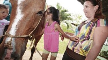 Equinoterapia, una ayuda para niños discapacitados