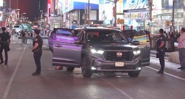 Tres heridos y un adolescente detenido en un tiroteo en Time Square en Nueva York
