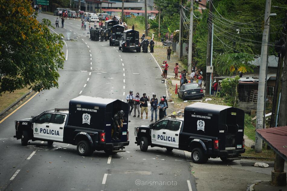 En la línea de fuego: la experiencia de reportar entre perdigones y fuerza policial